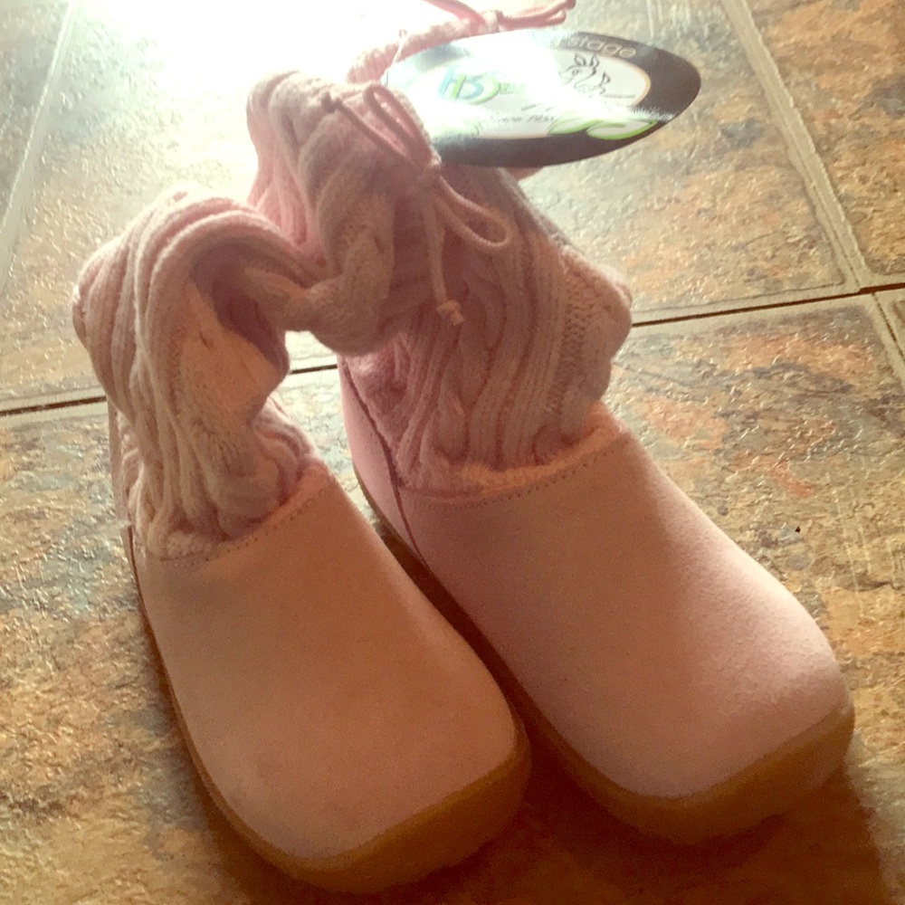 Baby Deer Waking Stage Pink Boots